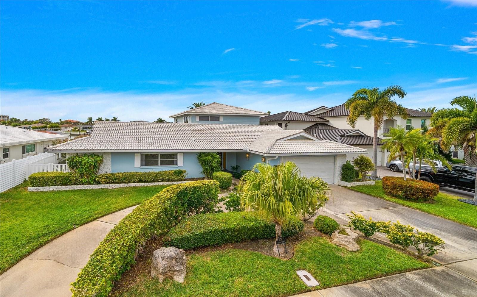 878 HARBOR ISLAND