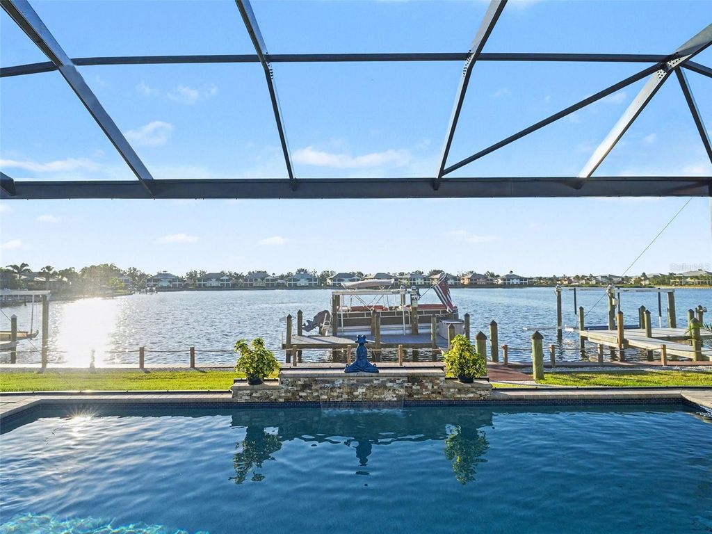 Photo of 1018 Overlook Court, Bradenton, FL 34208 (MLS # A4690257)