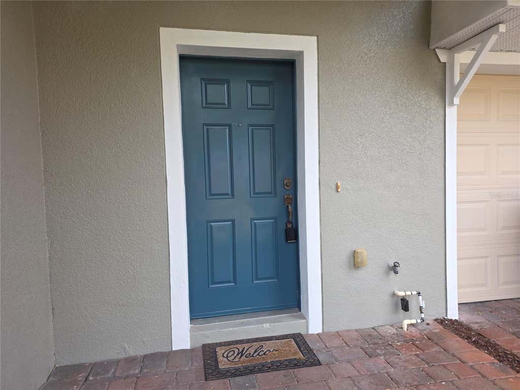 Photo of 16661 Cedar Crest Drive, Orlando, FL 32828 (MLS # O6433066)