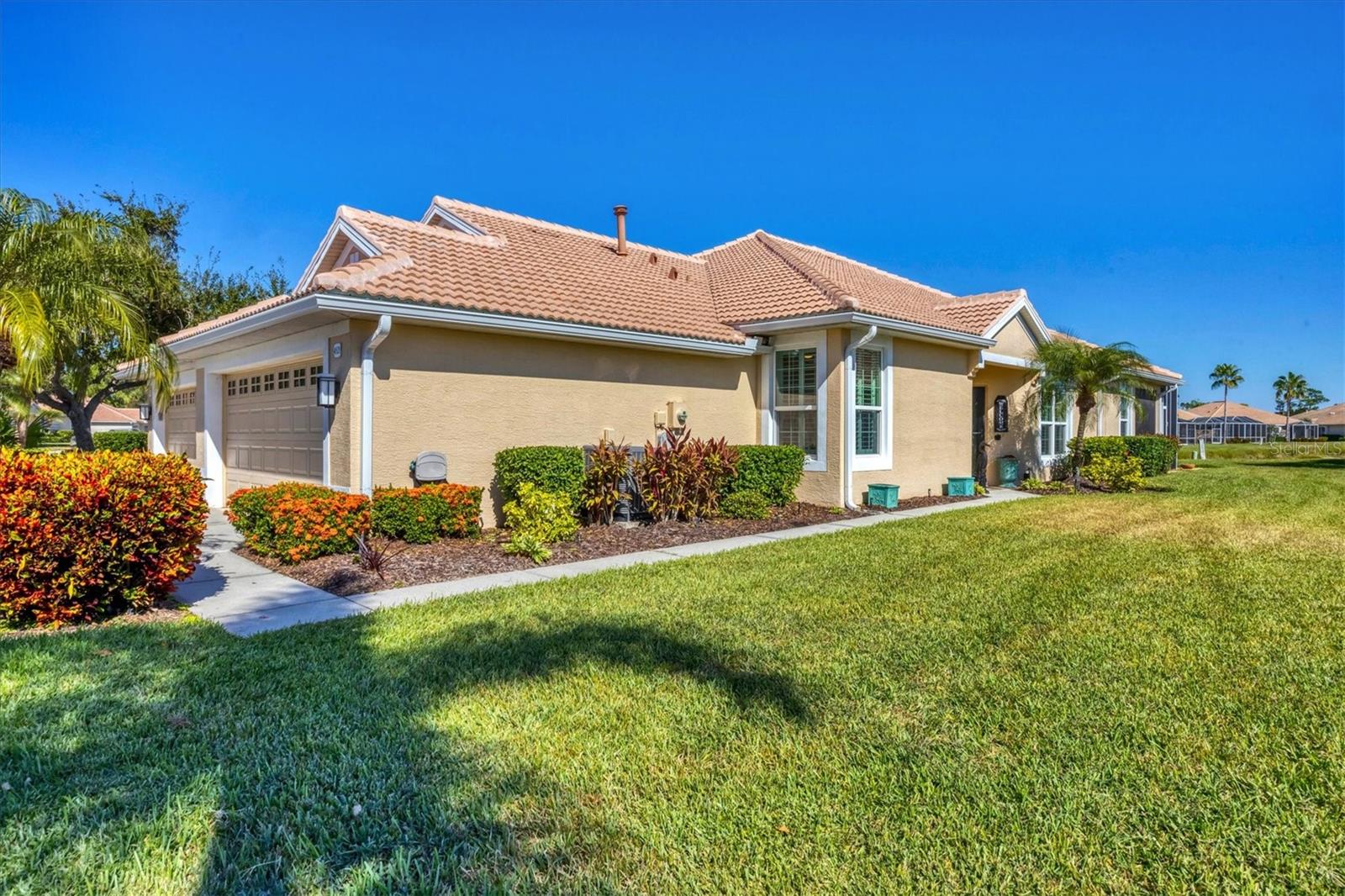 4820 WHISPERING OAKS DRIVE