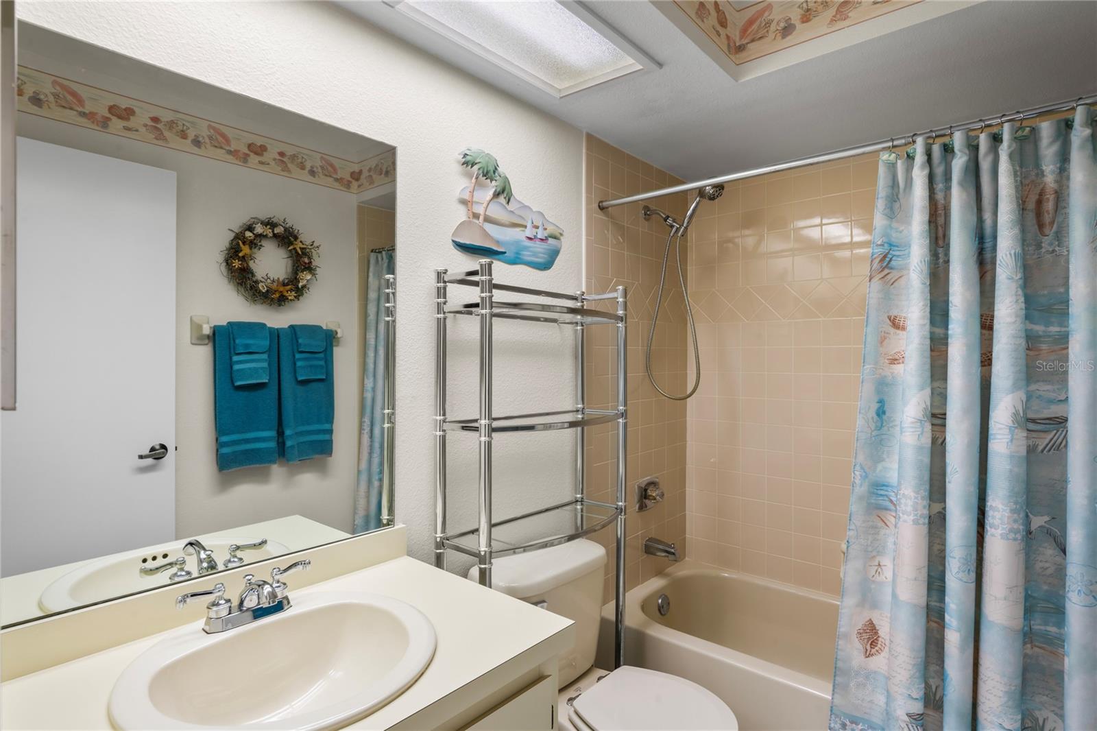 WOODS AT ANDERSON PARK - Residential