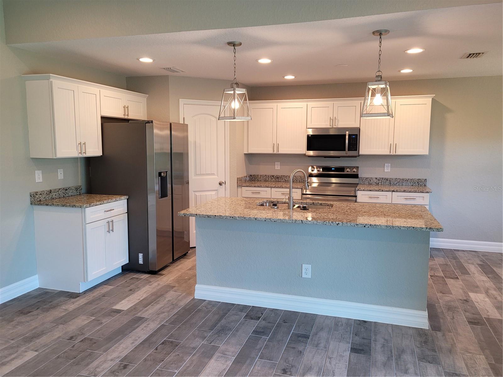 ROTONDA SANDS - Residential Lease