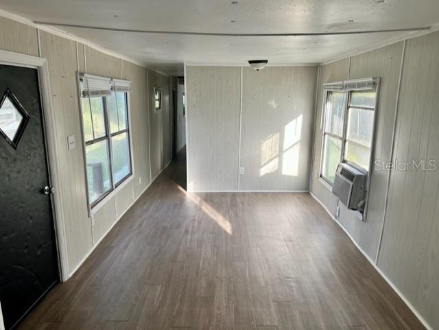 EDGEWOOD PARK - Residential