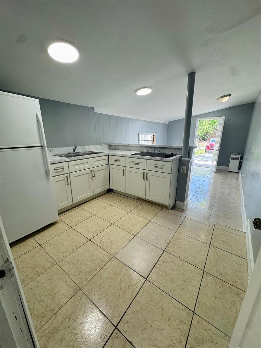 EAST ORLANDO - Residential Lease