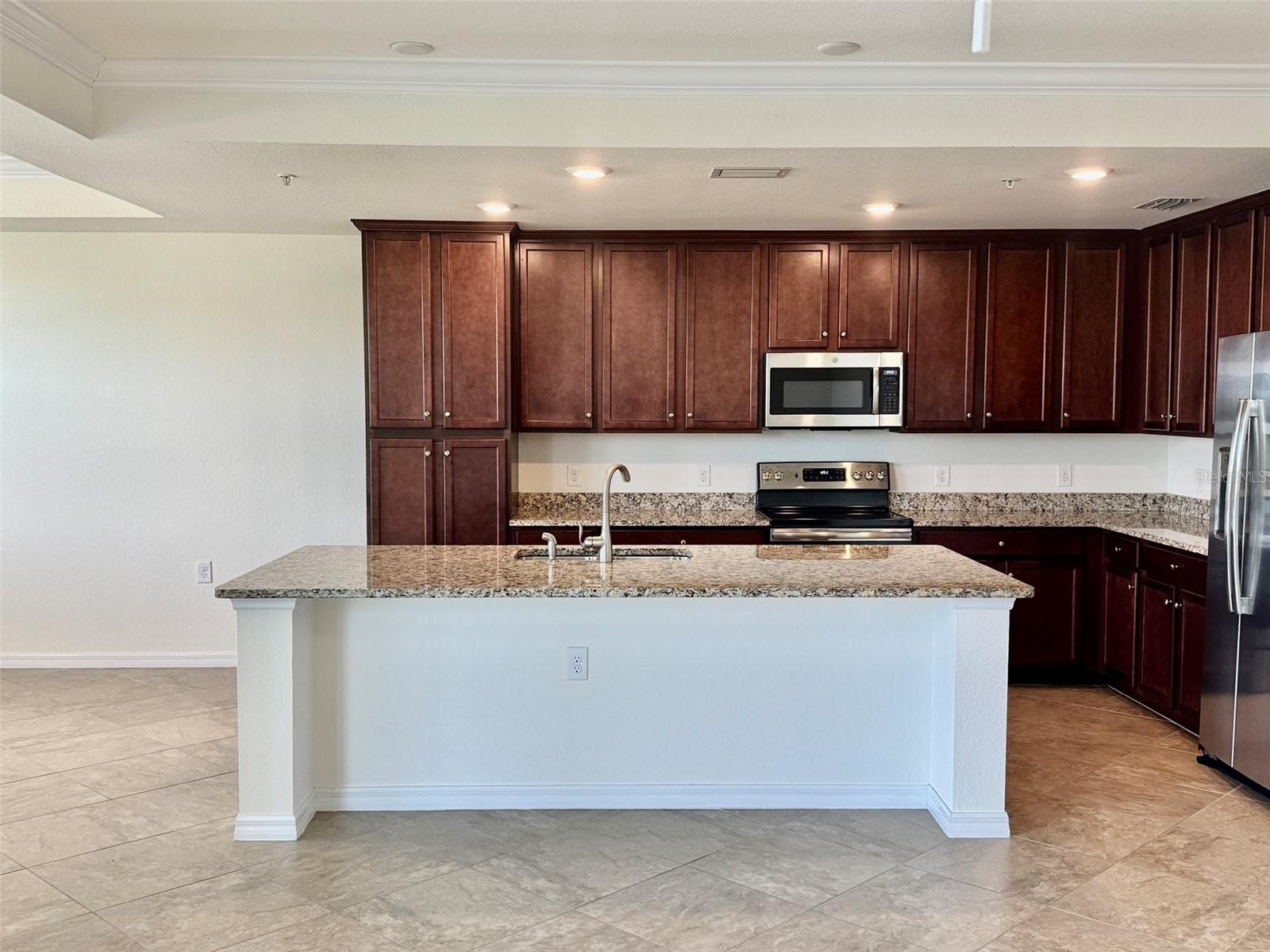 17118 VARDON TERRACE 303