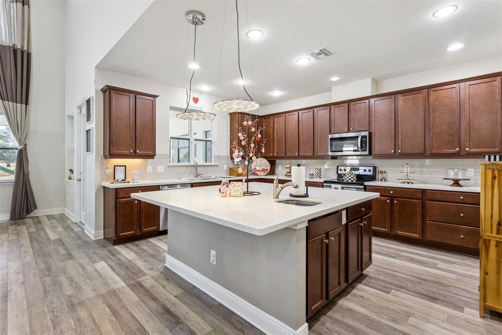 ASHLIN PARK PH 1 - Residential