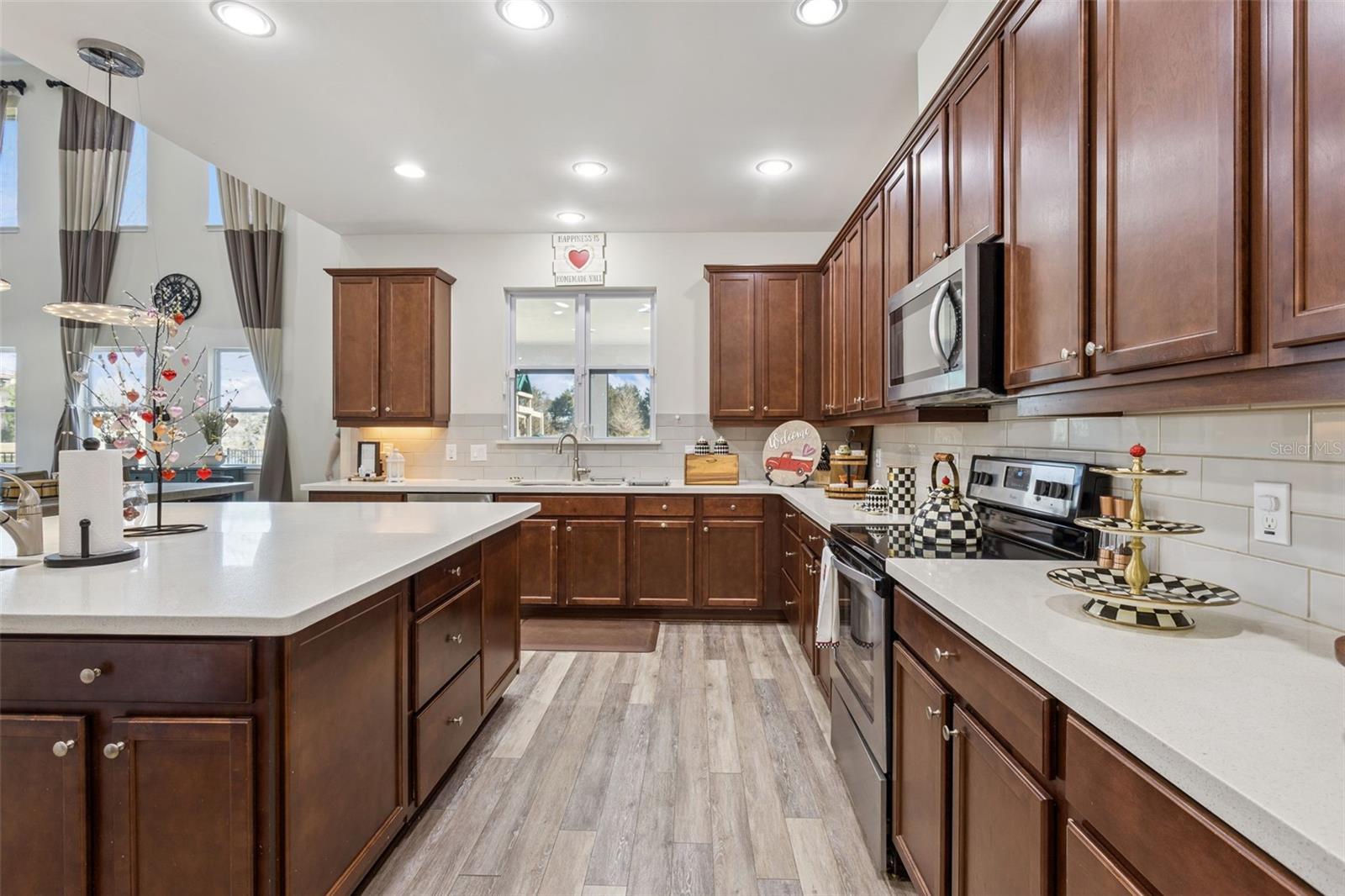 ASHLIN PARK PH 1 - Residential