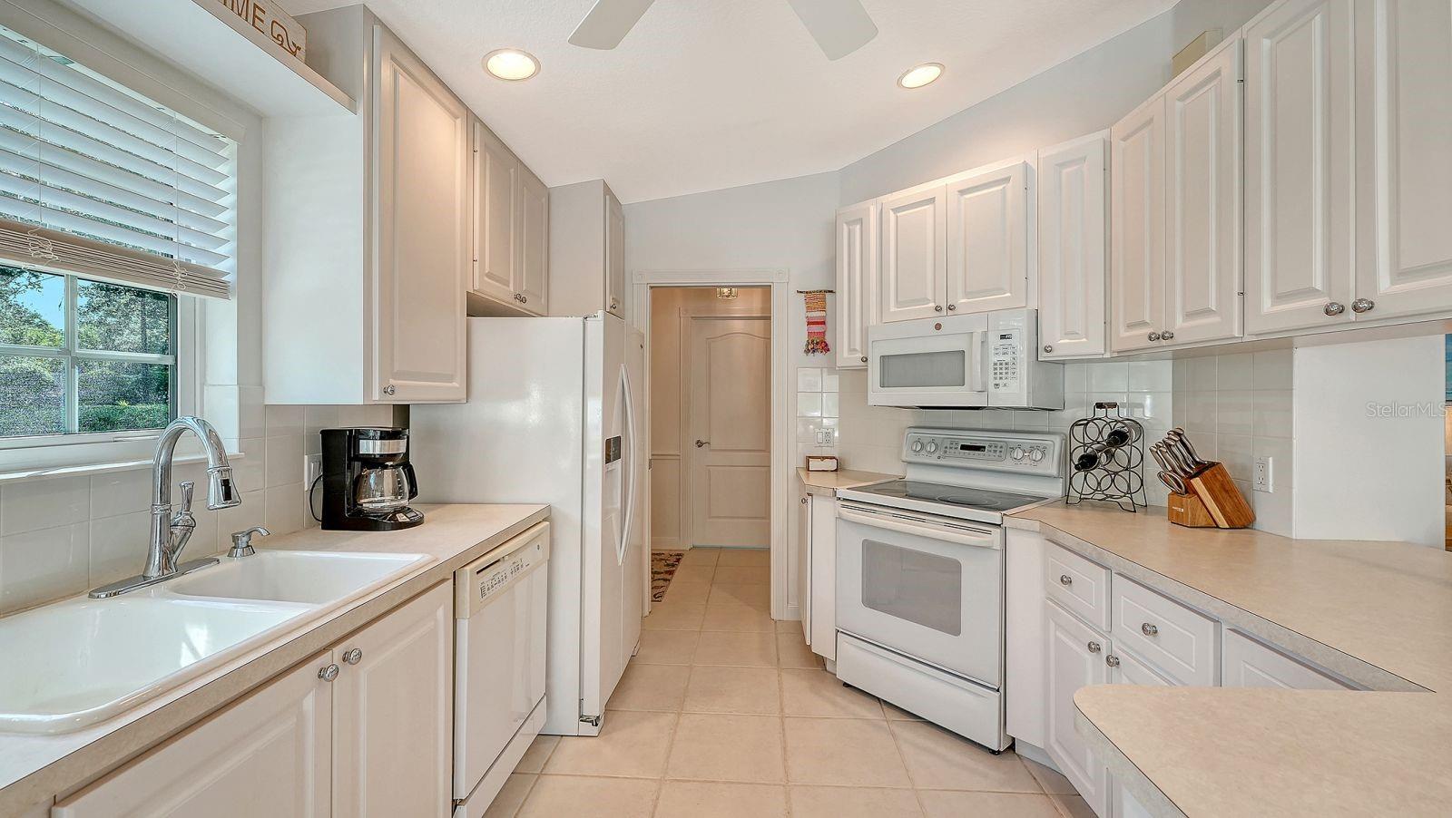 VILLAGEWALK - Residential