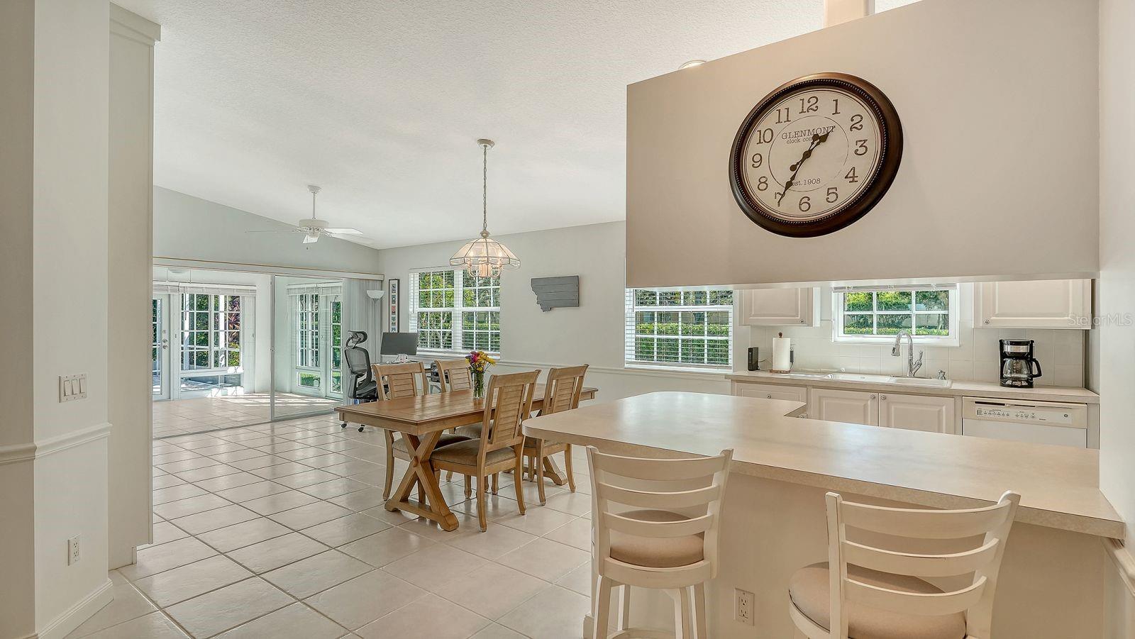 VILLAGEWALK - Residential