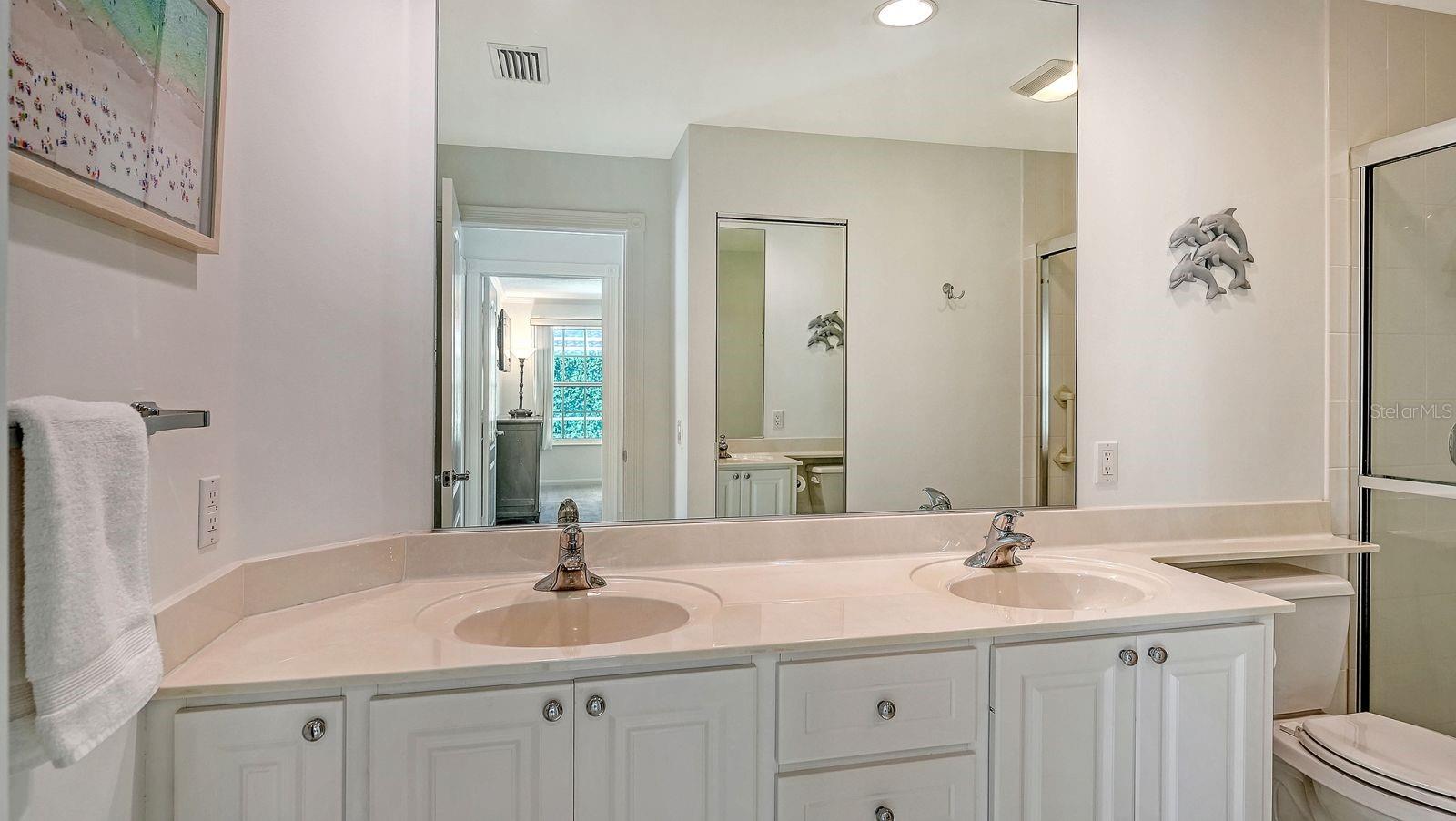 VILLAGEWALK - Residential