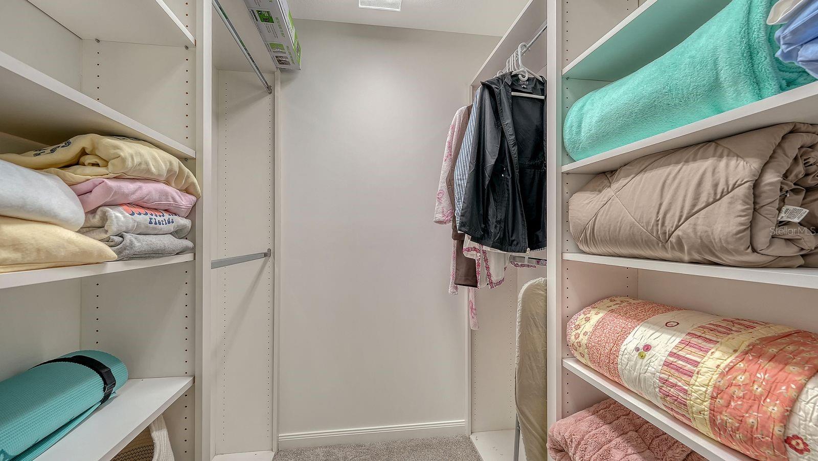 VILLAGEWALK - Residential