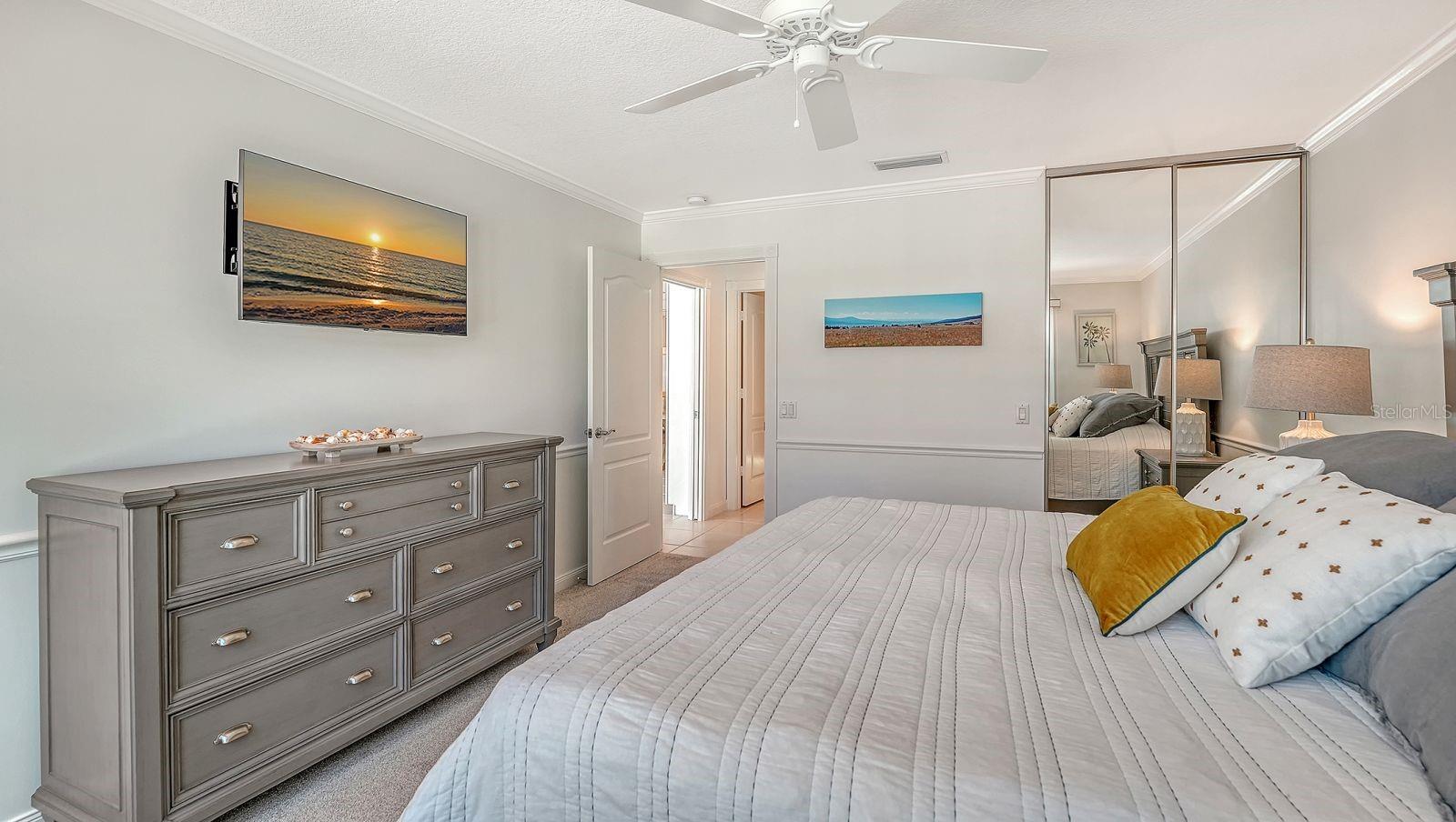 VILLAGEWALK - Residential