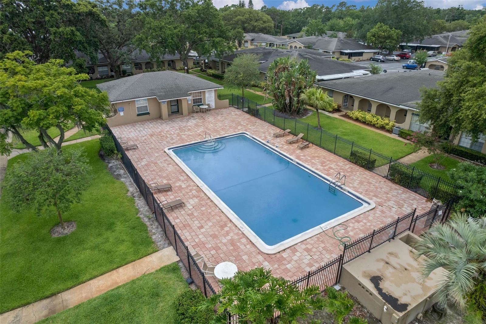 SUMMIT VILLAGE UNIT 3 A CONDO - Residential