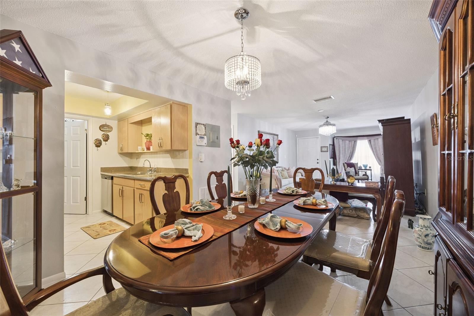 SUMMIT VILLAGE UNIT 3 A CONDO - Residential