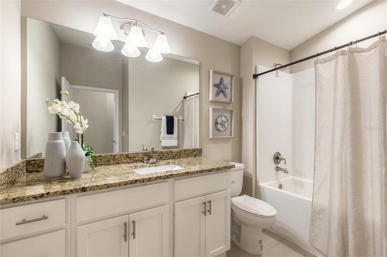 OCEANS 25 - Residential