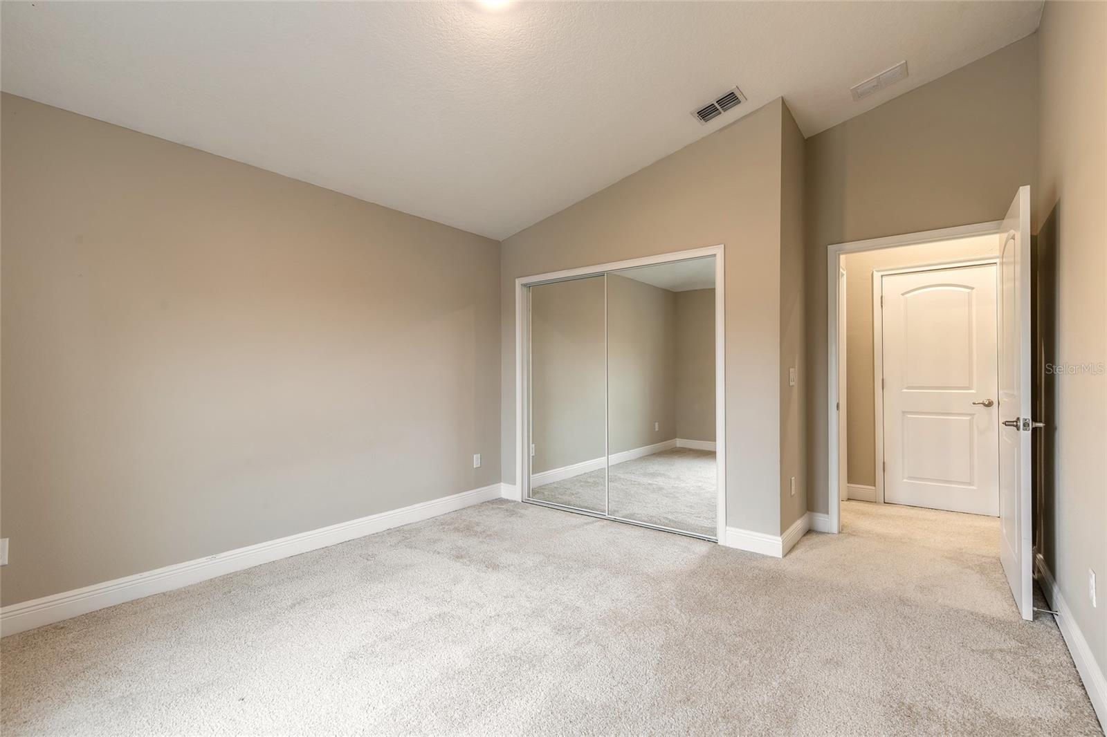 OCEANS 25 - Residential