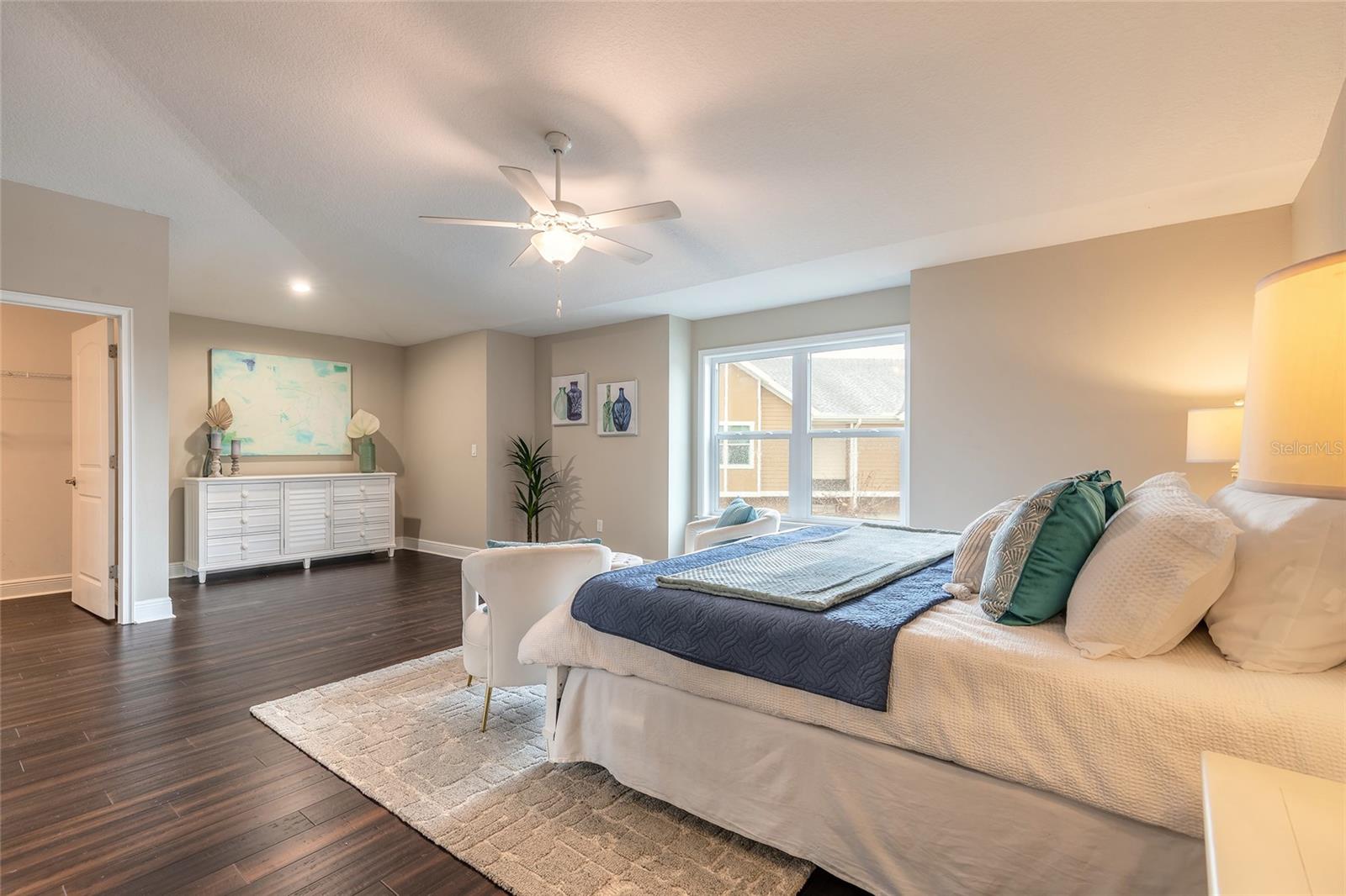 OCEANS 25 - Residential