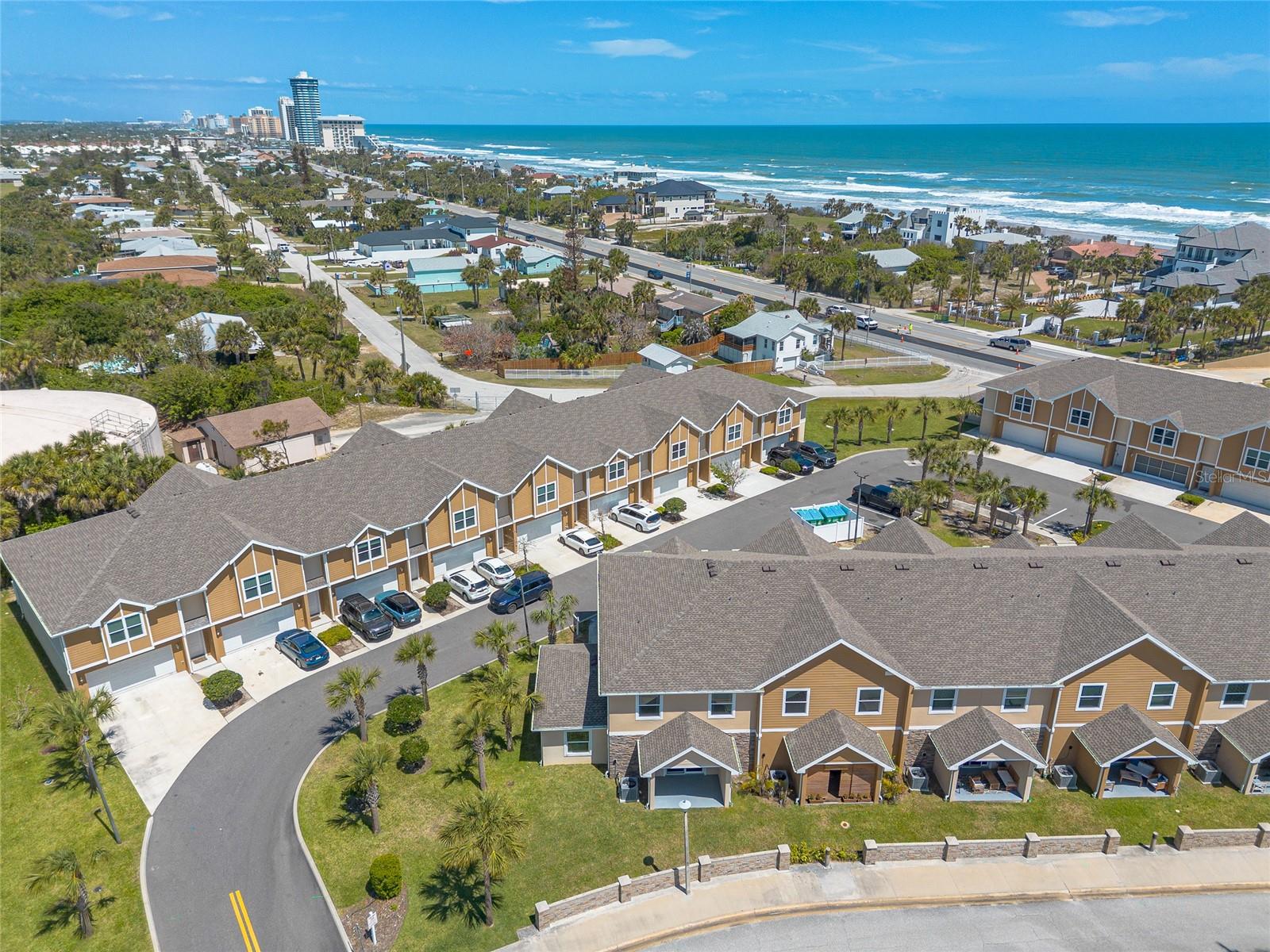 OCEANS 25 - Residential