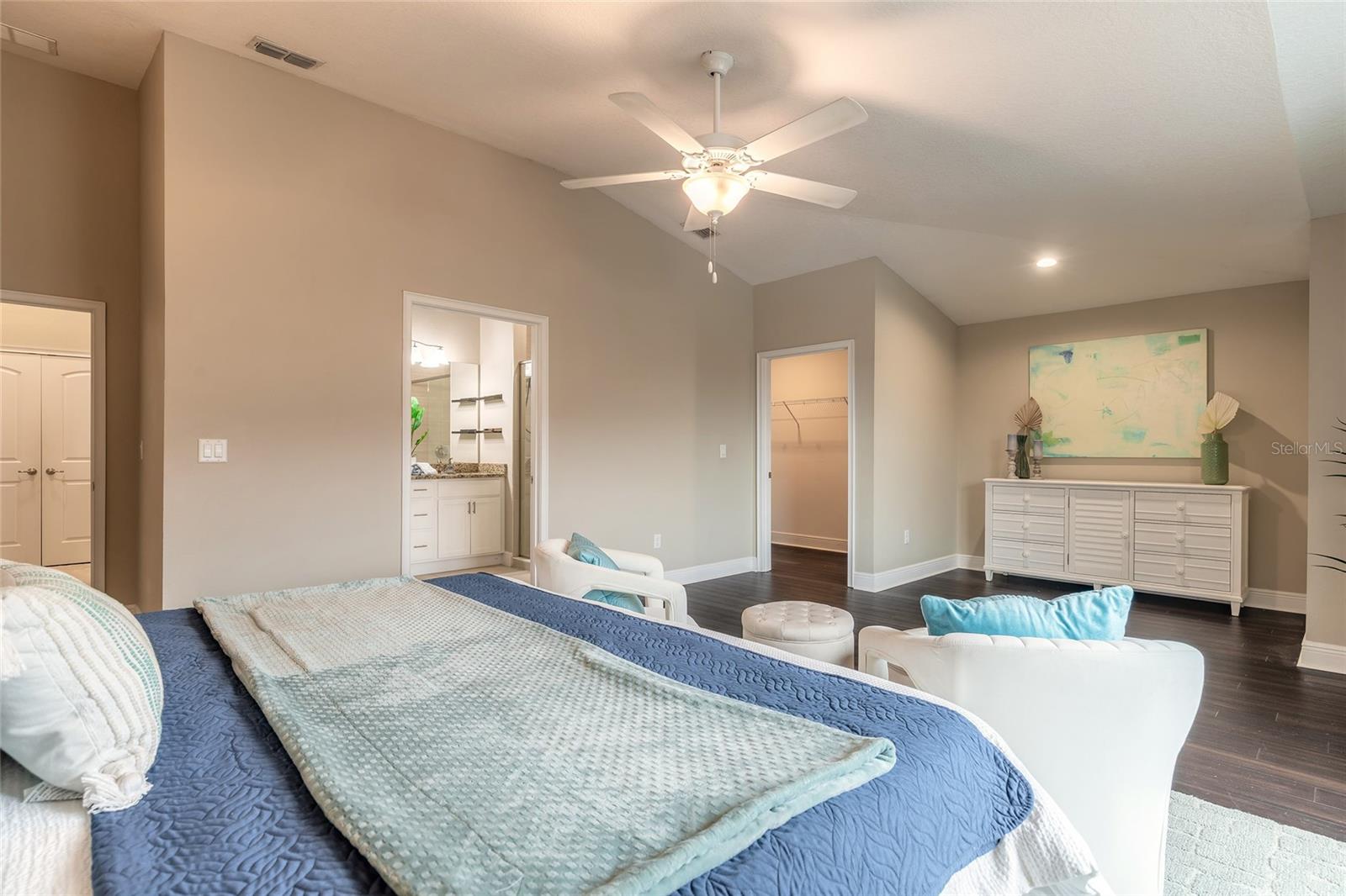 OCEANS 25 - Residential