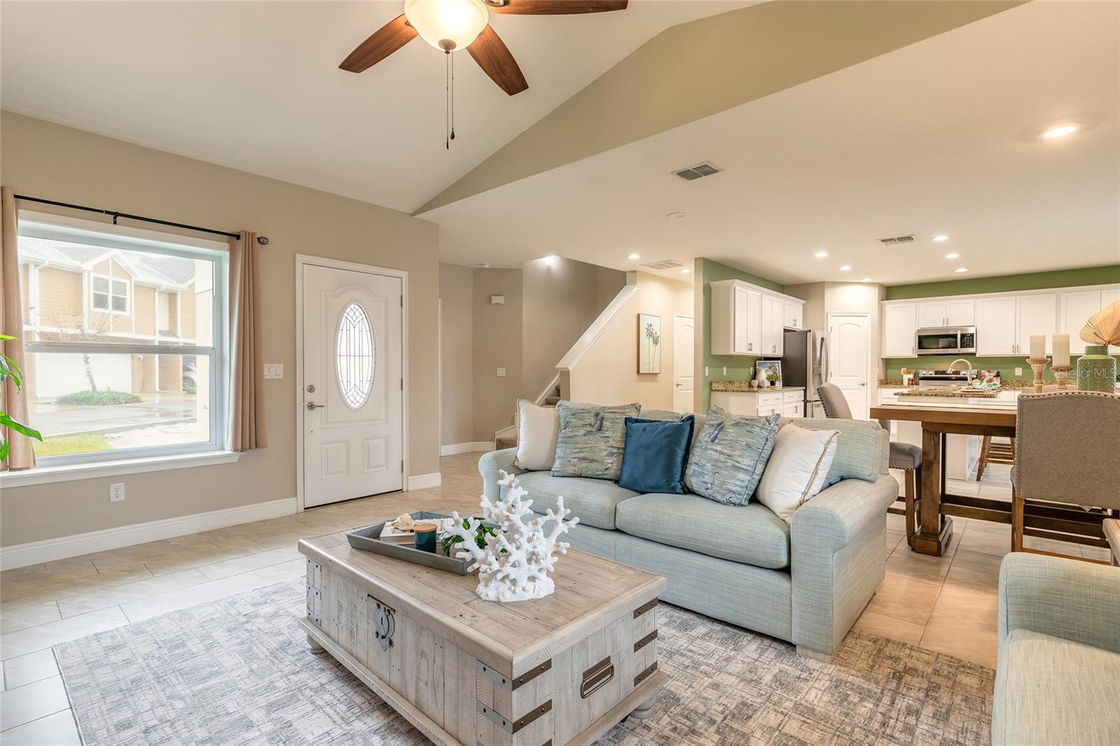 OCEANS 25 - Residential