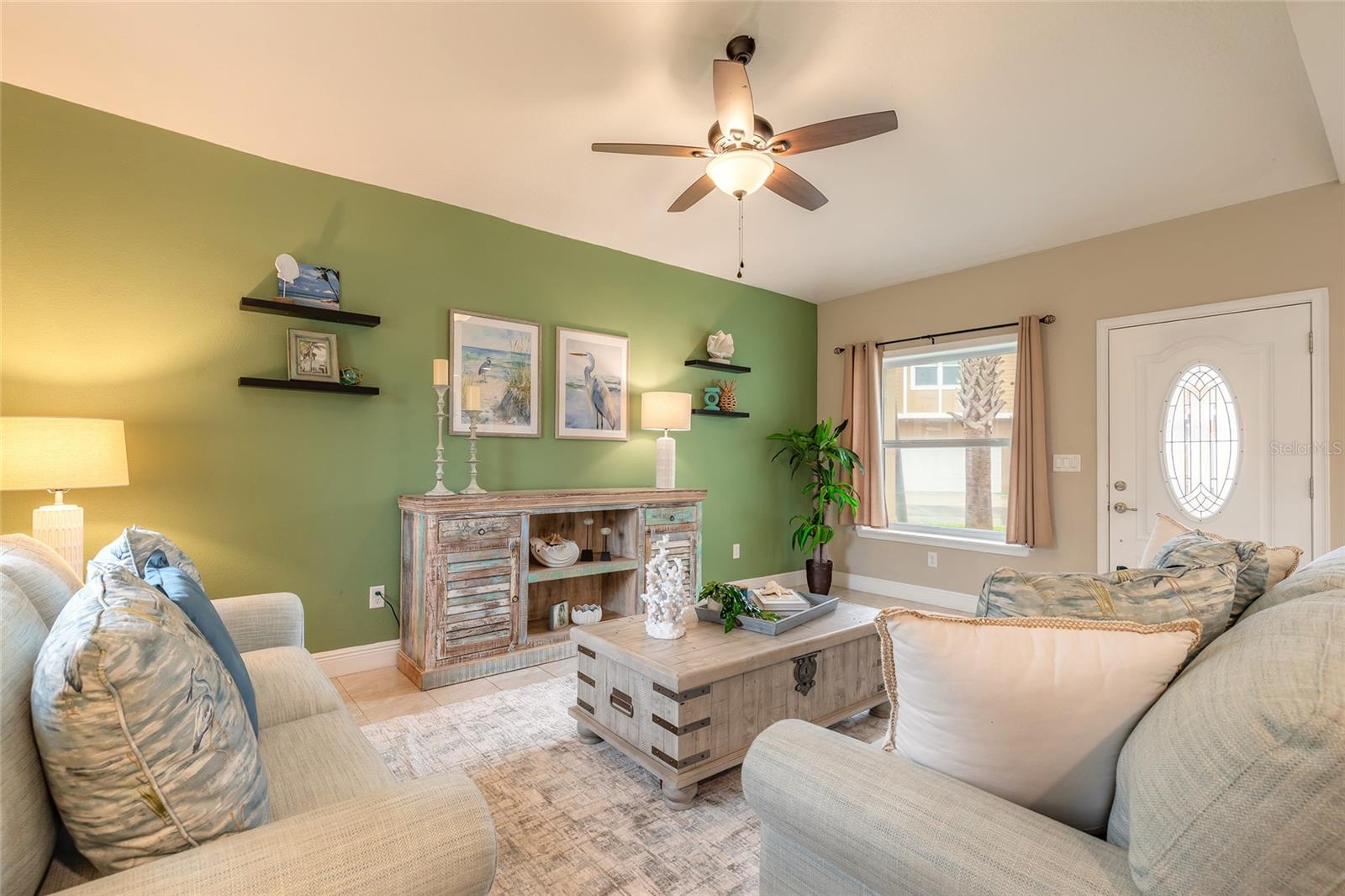 OCEANS 25 - Residential