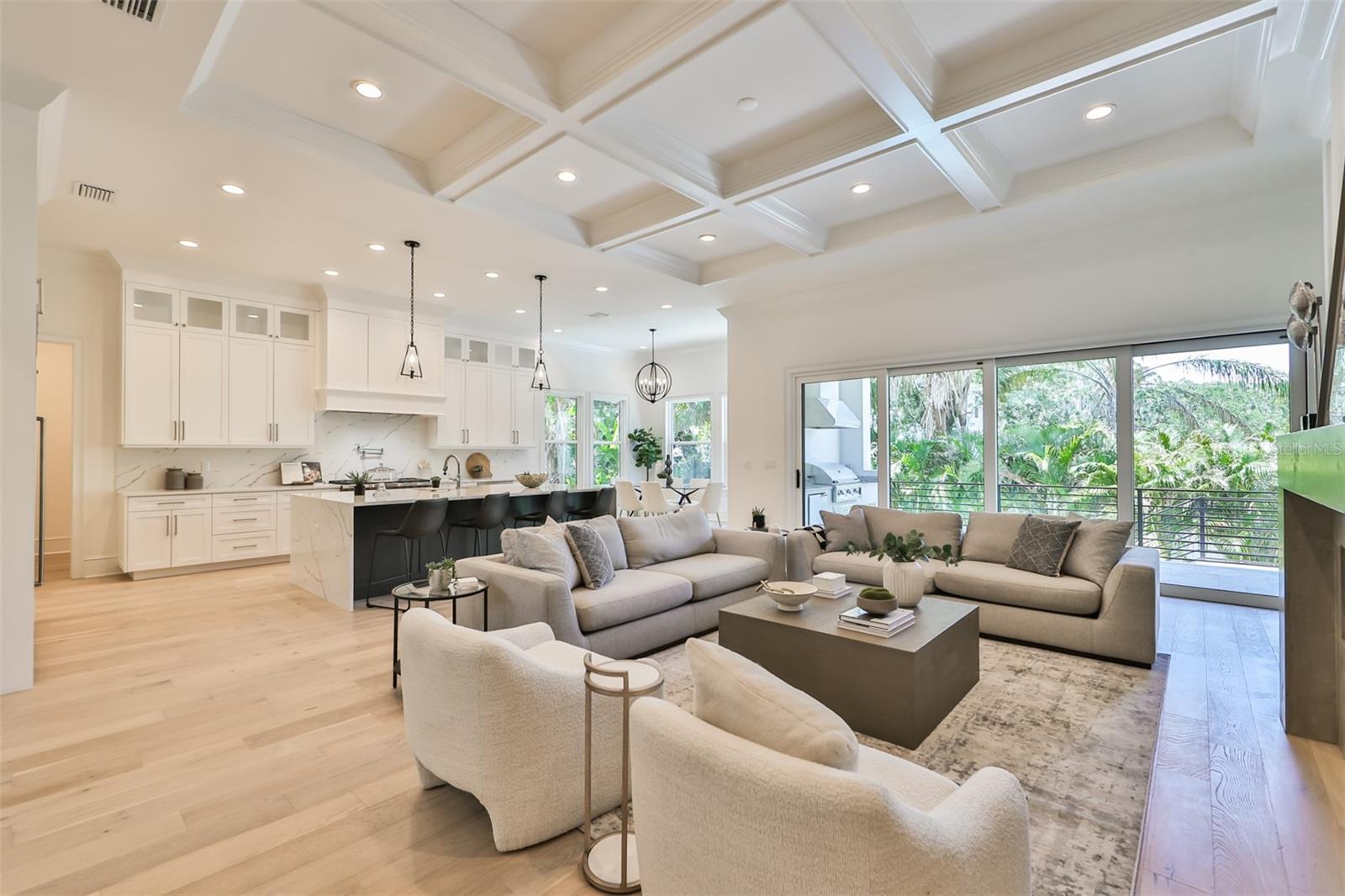 SUNSET PARK - Residential