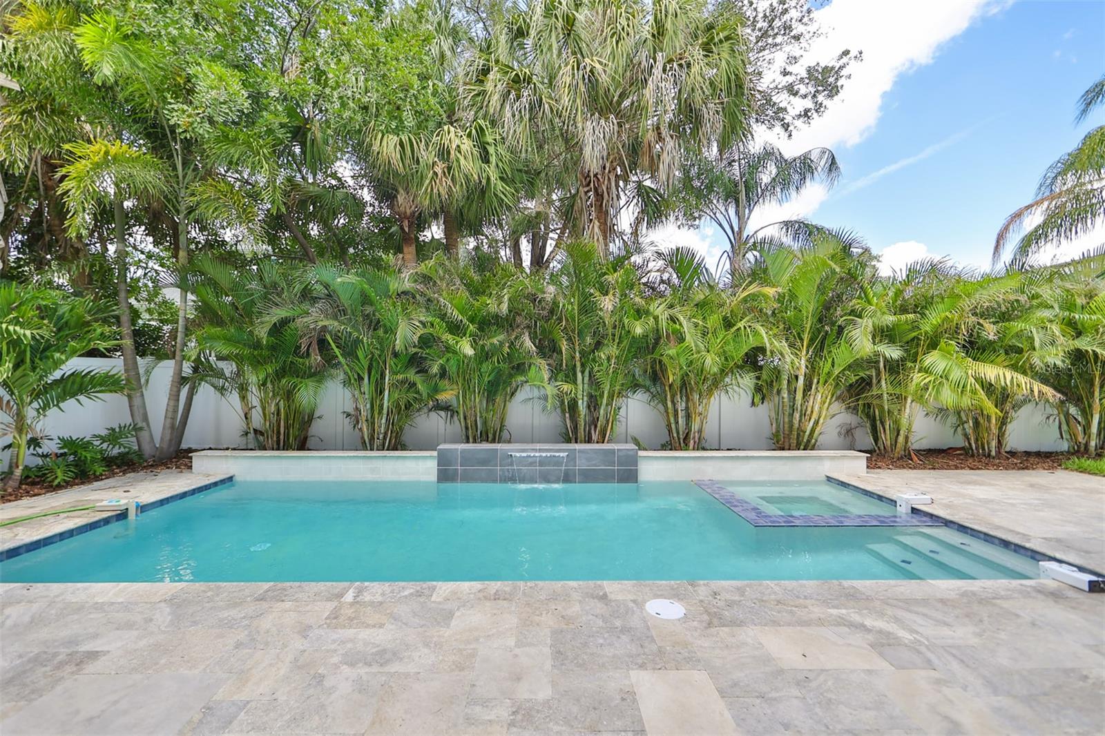 SUNSET PARK - Residential