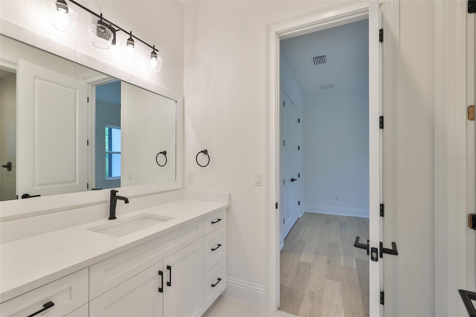 SUNSET PARK - Residential