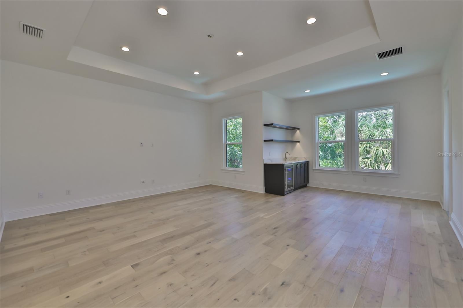 SUNSET PARK - Residential