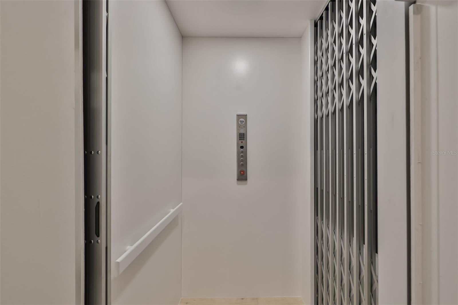 SUNSET PARK - Residential