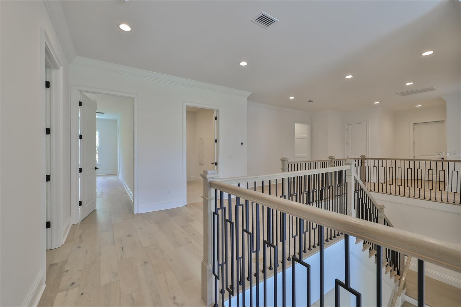 SUNSET PARK - Residential