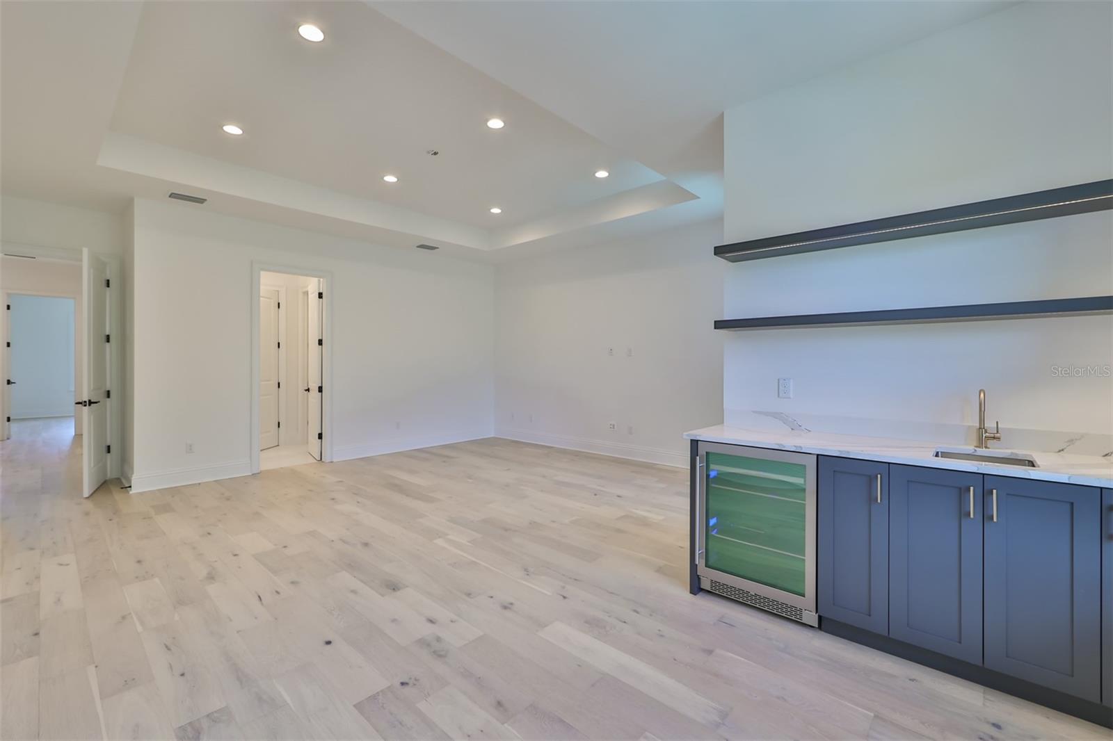 SUNSET PARK - Residential