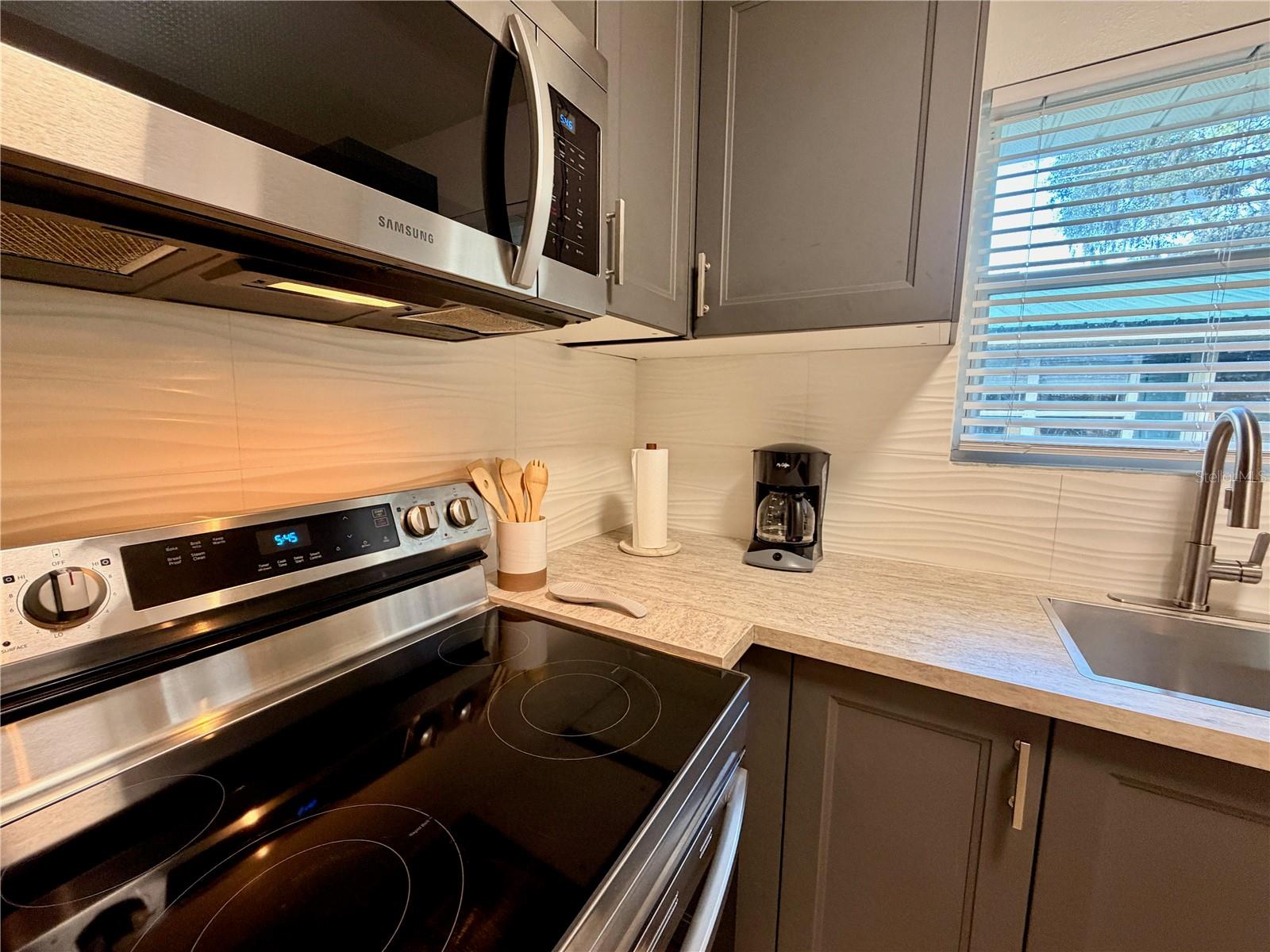 SALT SPRINGS RESORT THE COTTAGES CONDO - Residential