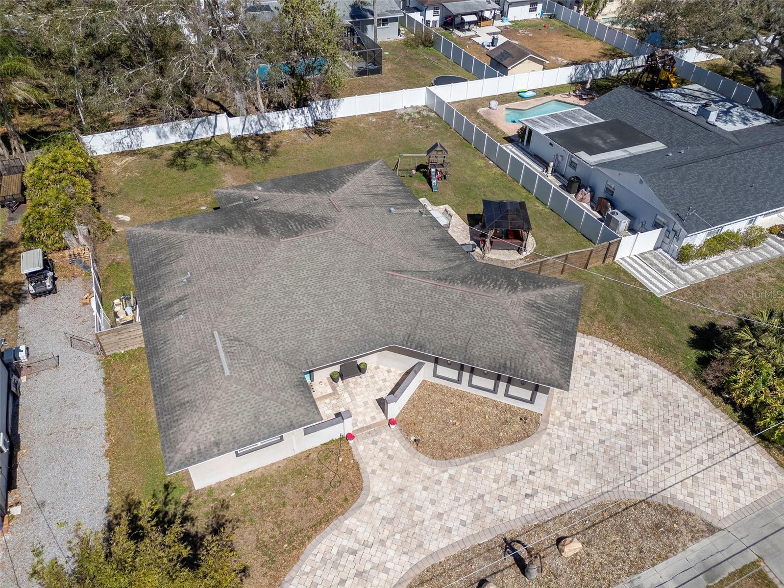 LAKESIDE TERRACE - Residential