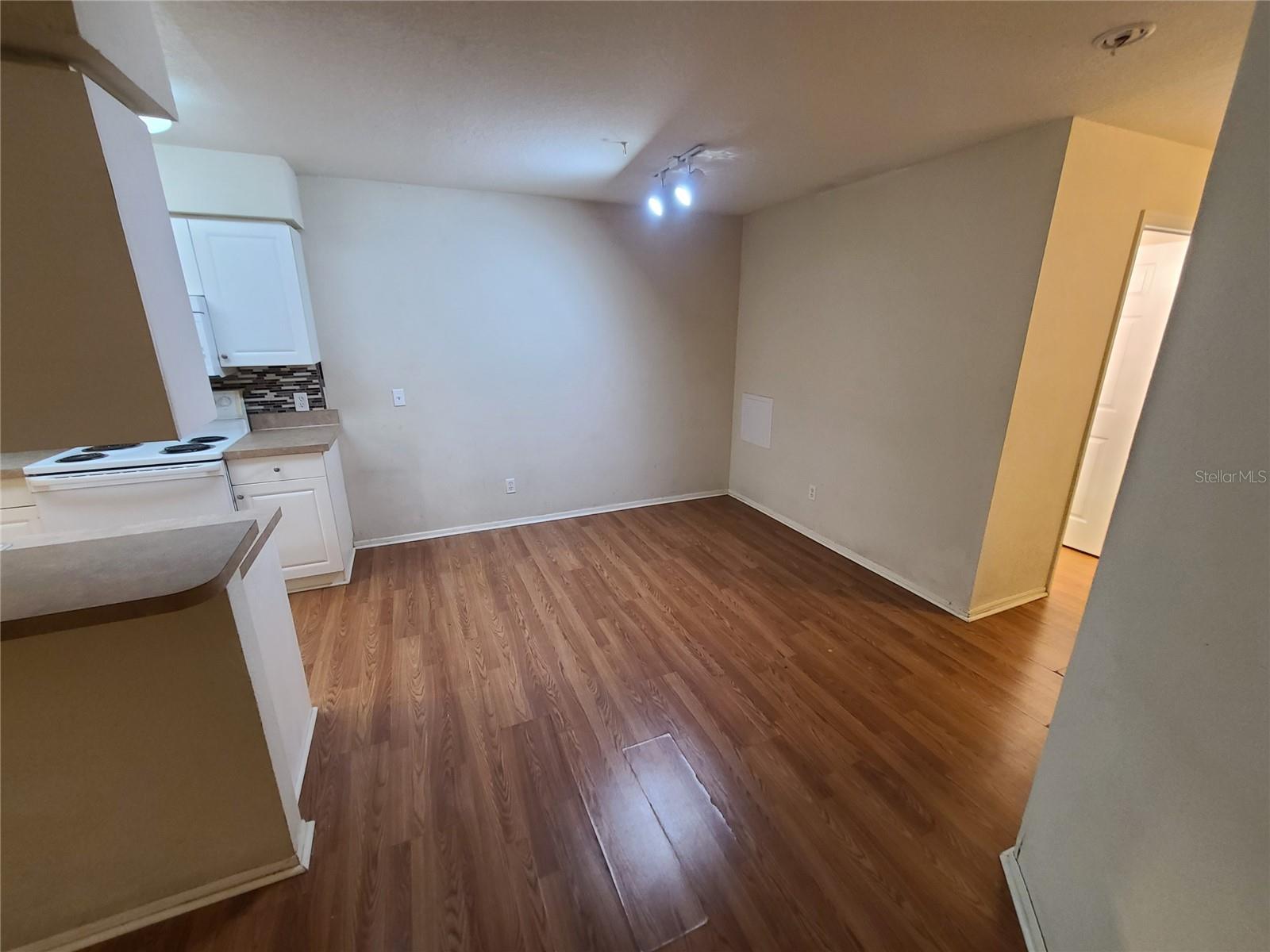 BELMONT AT RYALS CHASE CONDO - Residential Lease