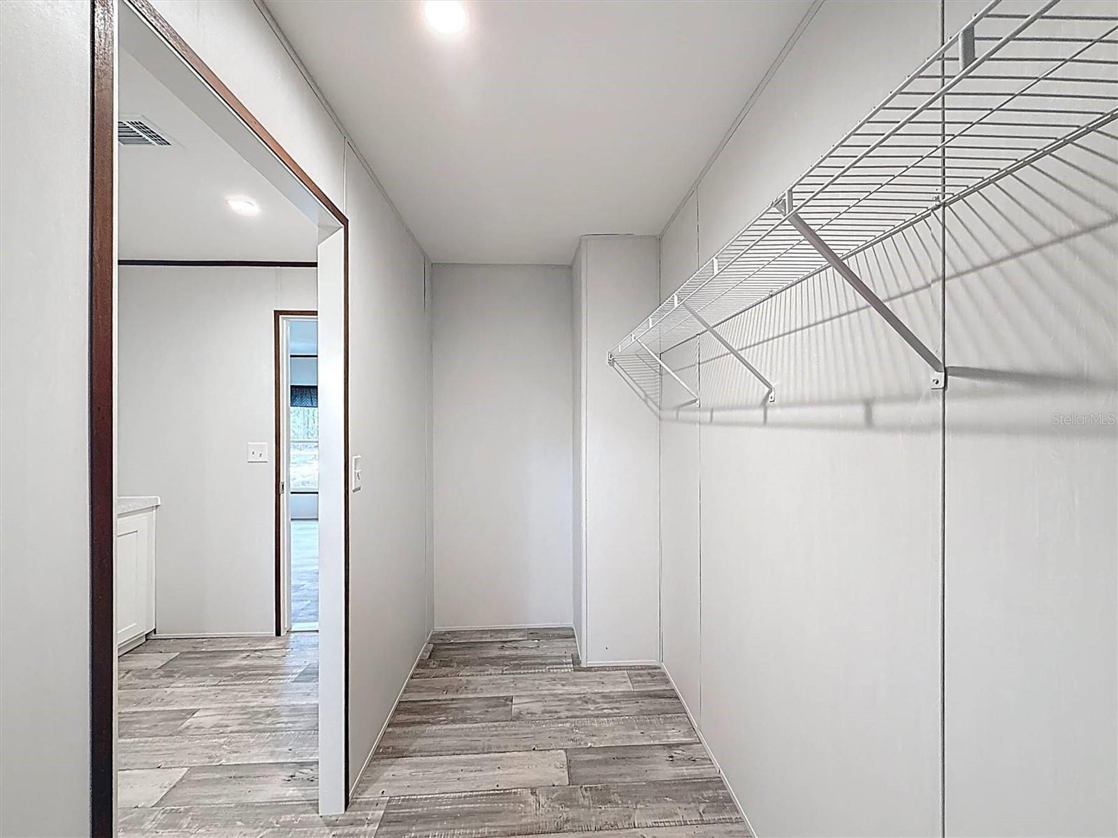 COOPER LAKE MANOR - Residential