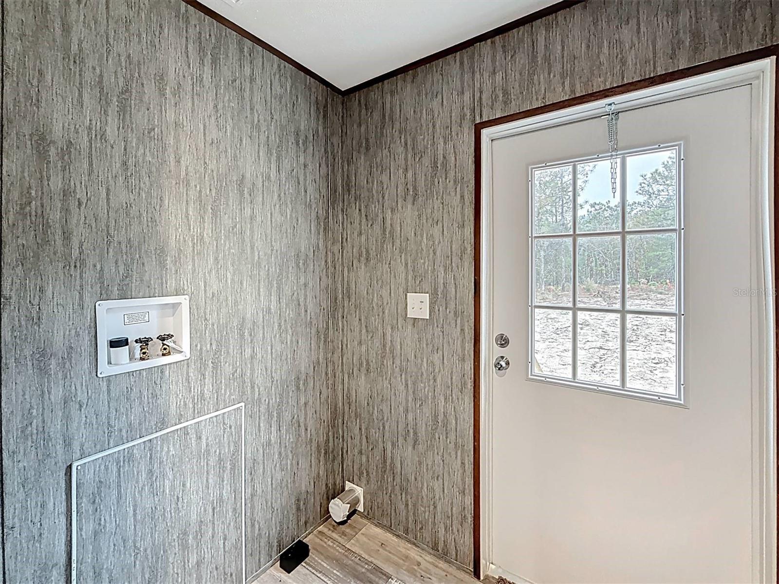 COOPER LAKE MANOR - Residential