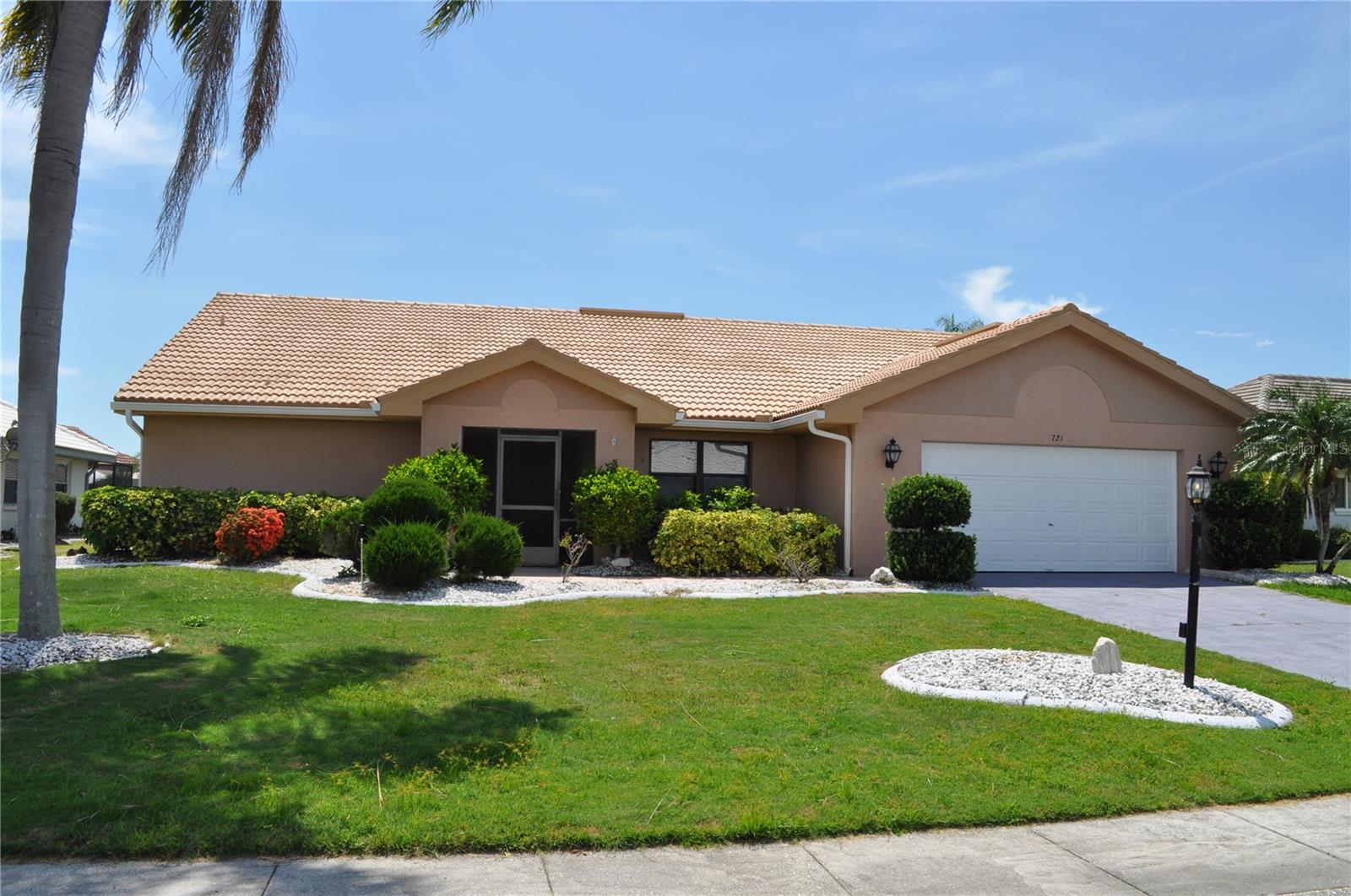 Welcome to beautiful Sun City Center! This must-see home, located in the highly coveted Greenbriar community is a spacious 3-bedroom, 2-bathroom split plan home with over 2,500 sqft of living space. The owner's suite includes an en-suite bathroom with a walk-in closet, large soaking tub, and a separate walk-in shower. The centrally located kitchen contains updated wooden cabinets, pull out shelves, a corner lazy susan cabinet with loads of storage, deep drawers, under-cabinet lights, and a tray ceiling with recessed lighting. Fresh paint inside and out. New laminate flooring installed throughout the house. The home boasts an inside laundry room, separate formal dining room, a breakfast nook, as well as a formal living room and family room. You cannot go wrong with the value here! SCC is an active 55+ community that offers wonderful amenities including indoor/outdoor pools and spas, a fully equipped fitness center, a library, community hall with meeting rooms, arts/crafts, outdoor sports, and 100+ clubs for all interests, all within a short golf cart ride away. Located within a short drive is Sarasota, St. Pete, and Tampa, featuring pro sporting events, the arts, and Florida's award-winning beaches
