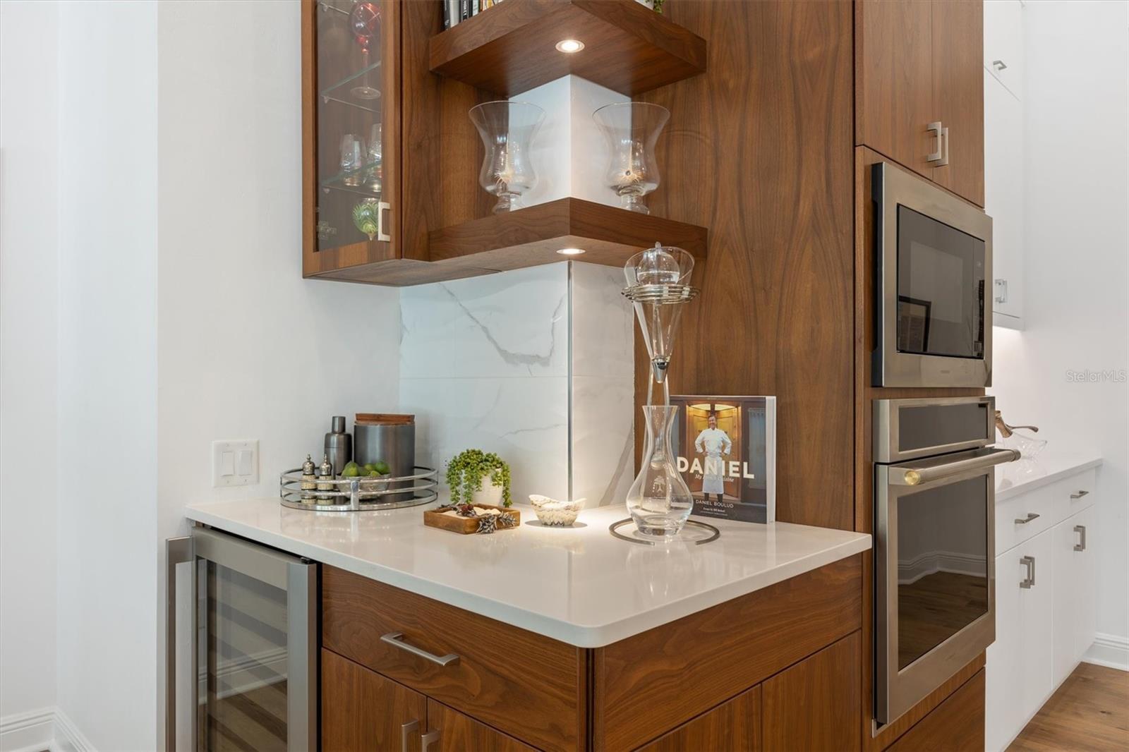 OAKMONT - Residential