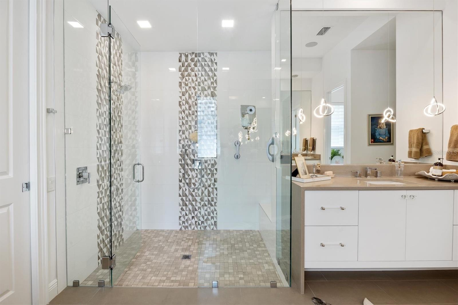 OAKMONT - Residential