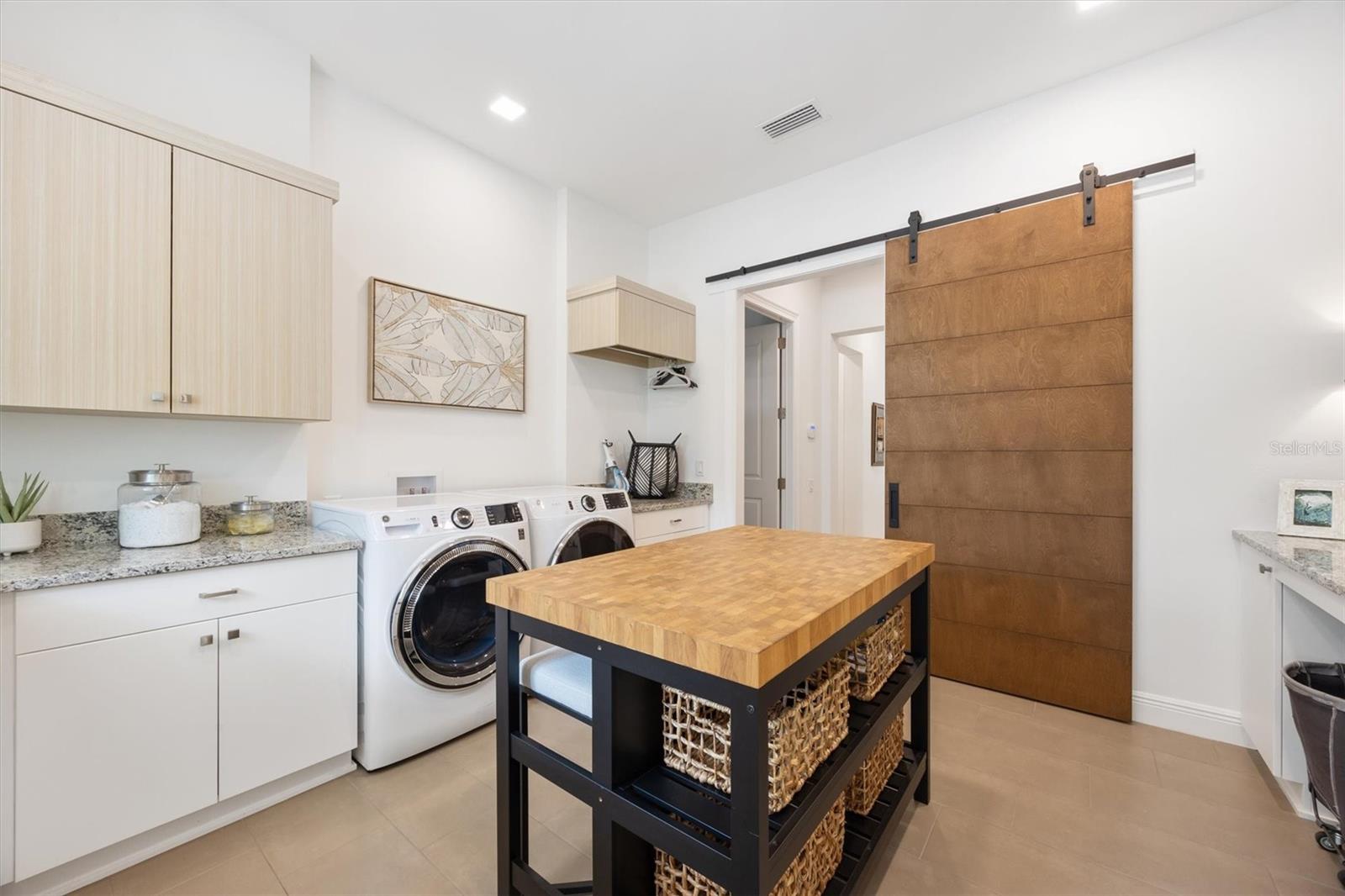 OAKMONT - Residential