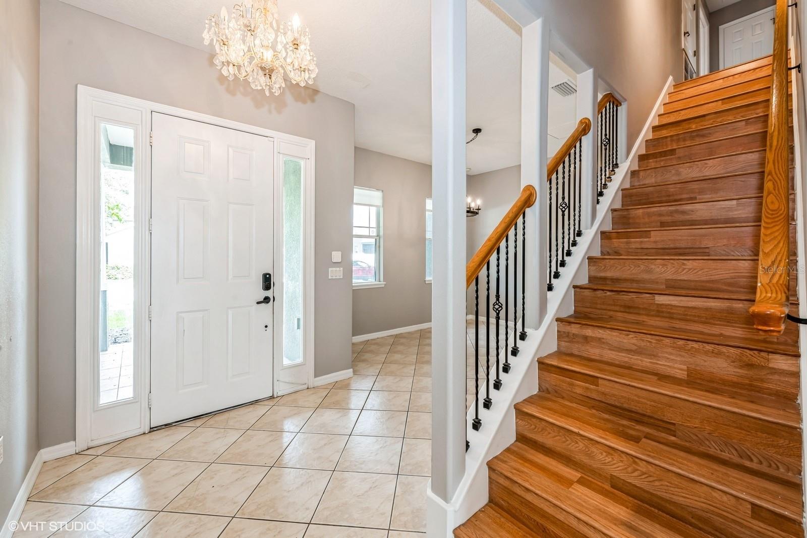 1030 WILLOW OAK LOOP
