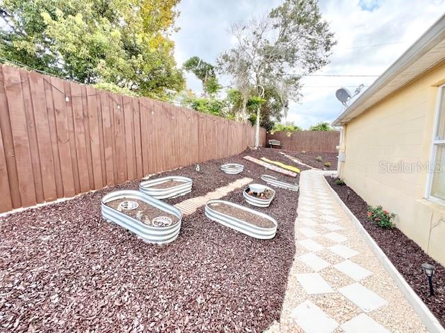 DELTONA LAKES UNIT 36 - Residential Lease