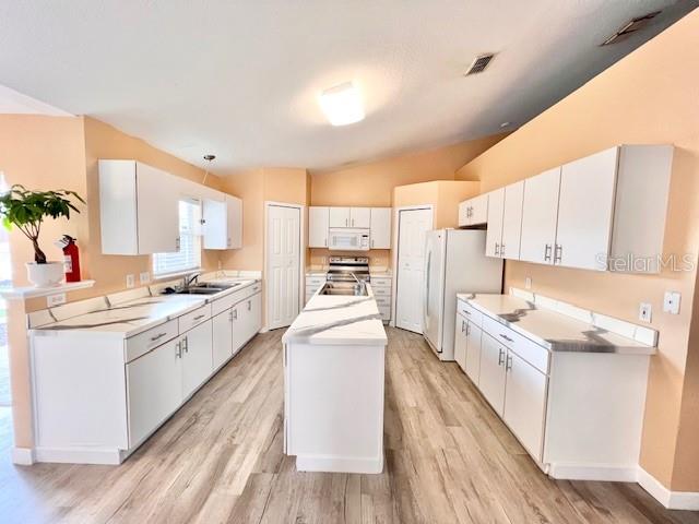DELTONA LAKES UNIT 36 - Residential Lease
