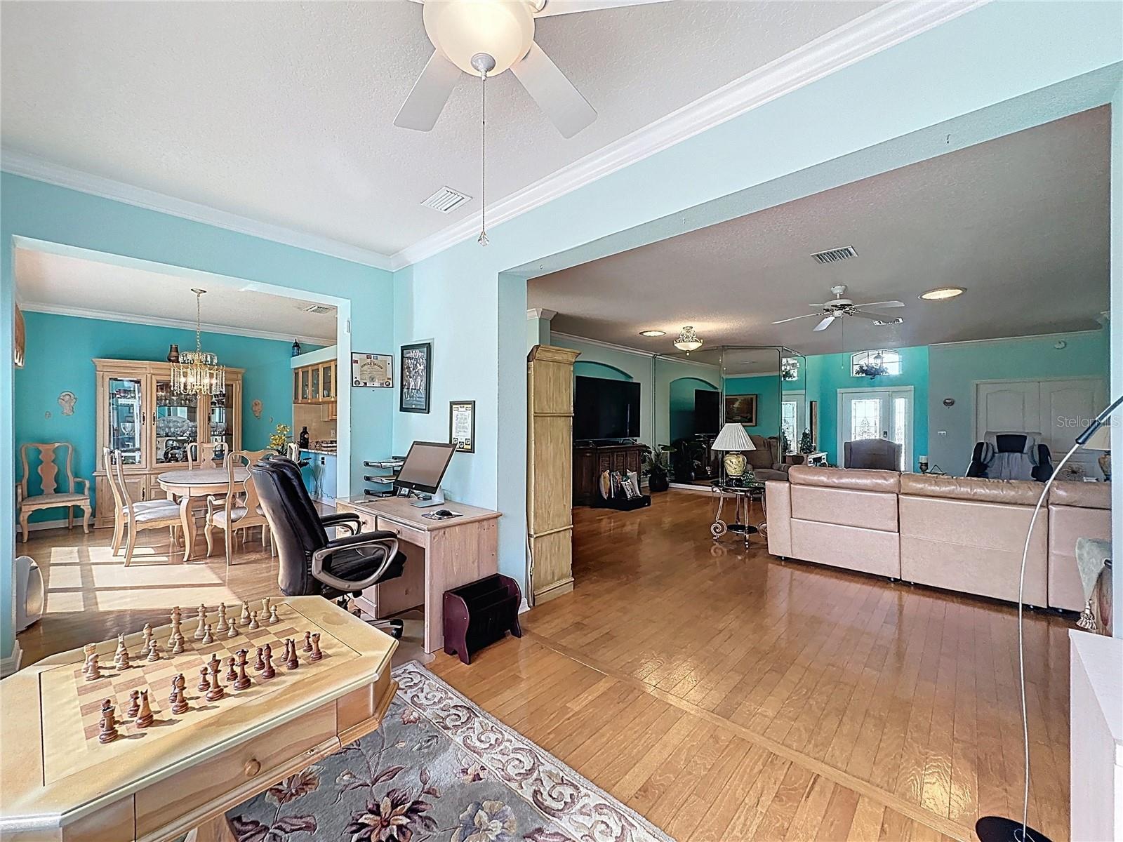 KINGS RIDGE - Residential