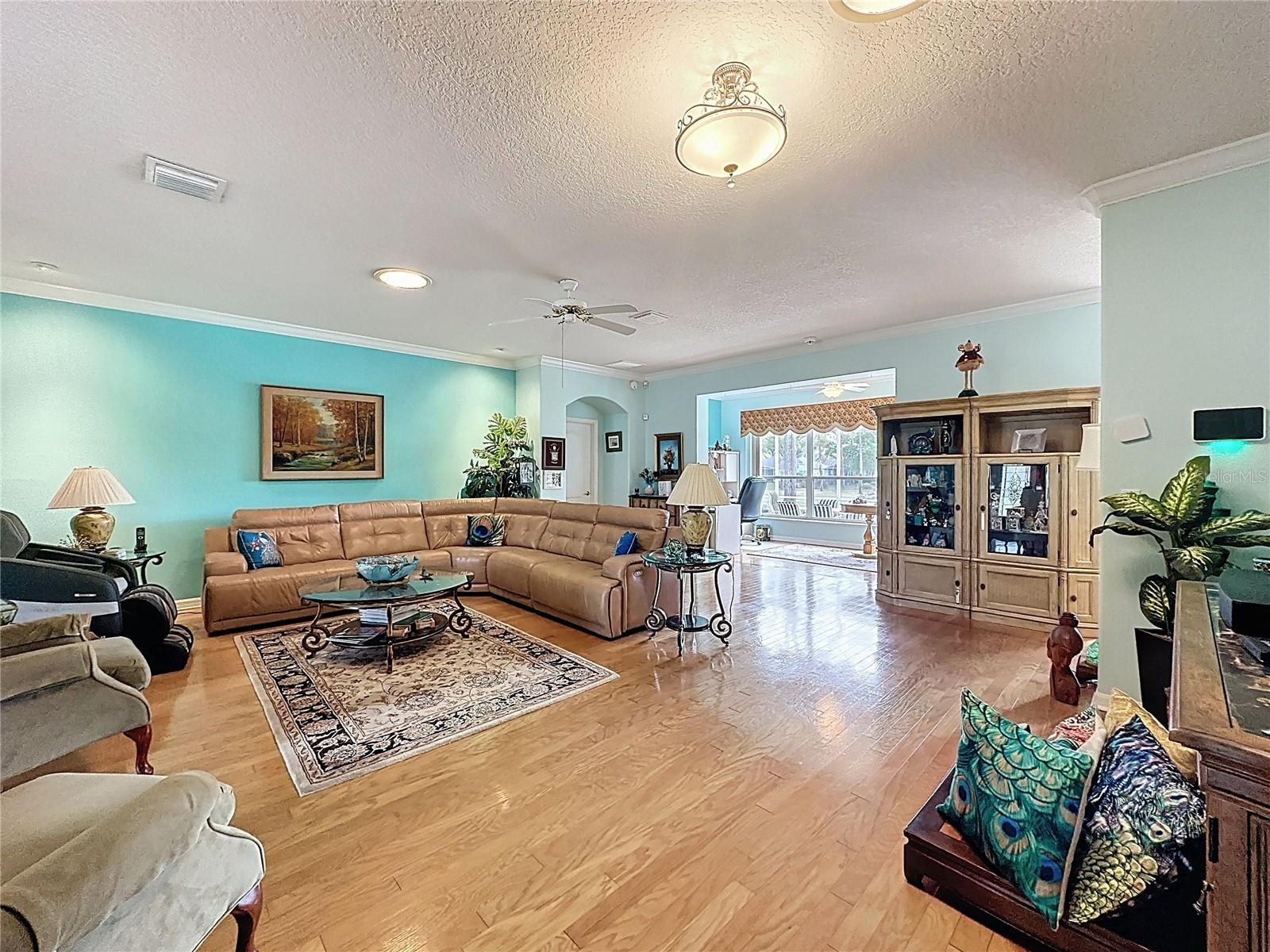 KINGS RIDGE - Residential