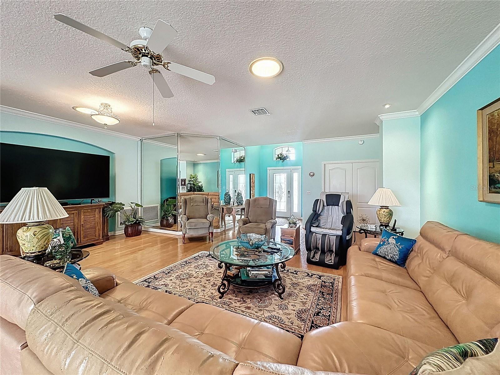 KINGS RIDGE - Residential