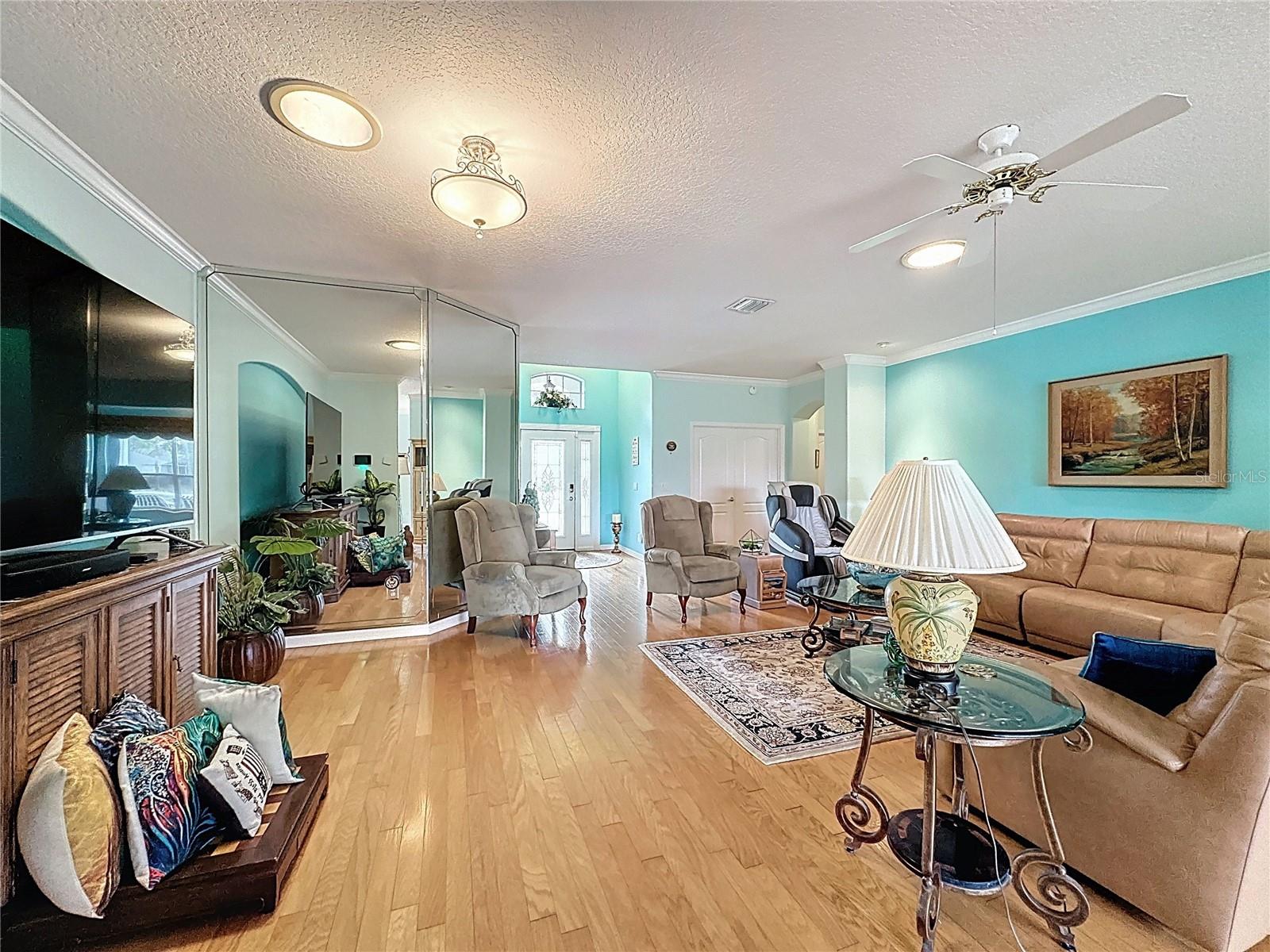 KINGS RIDGE - Residential