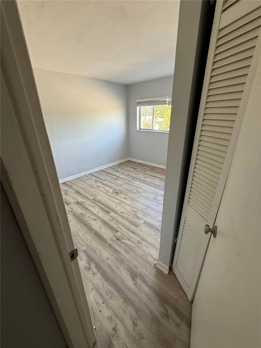 DREW GARDEN APTS - Residential Lease