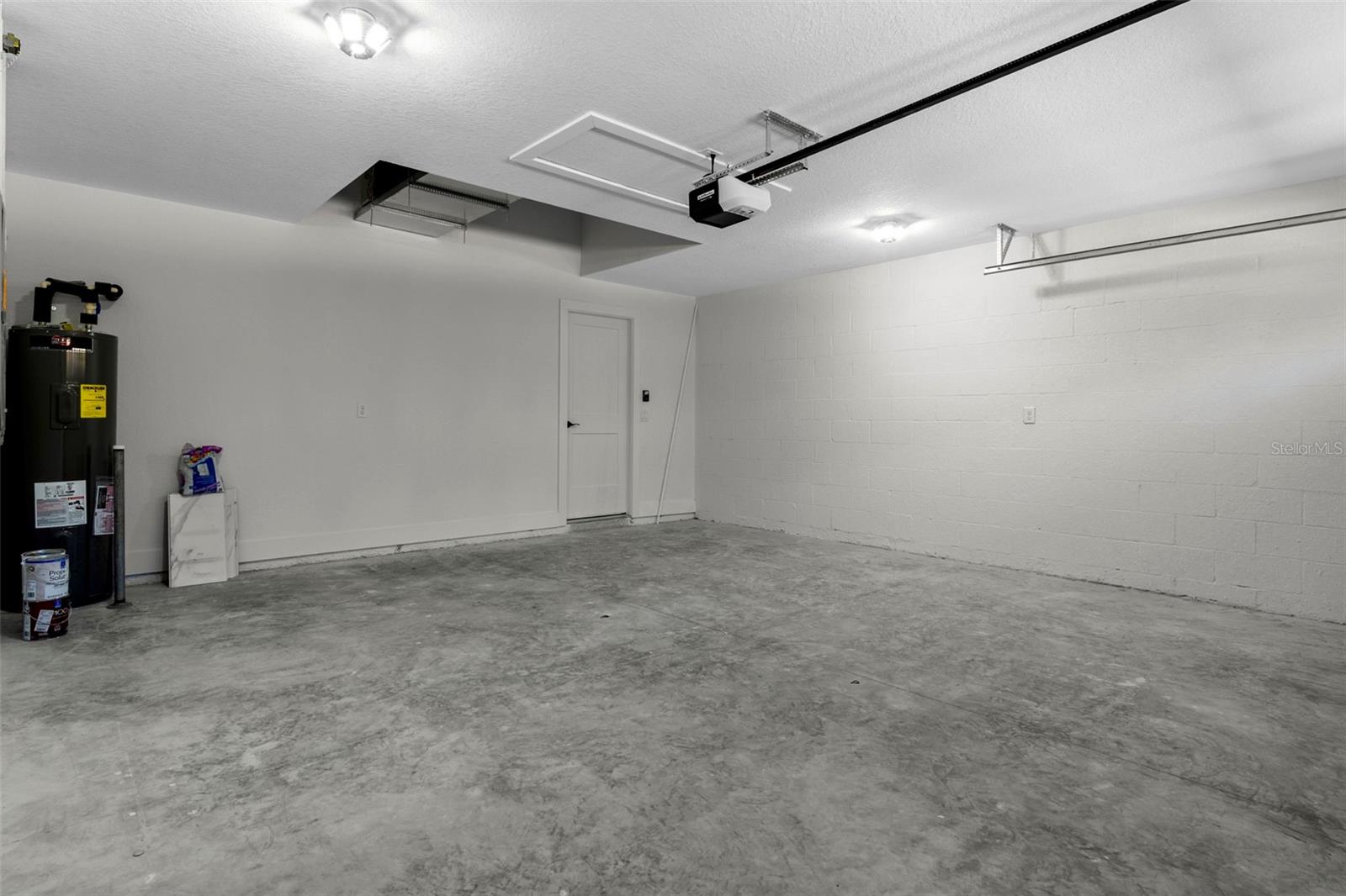 ROYAL HIGHLANDS - Residential